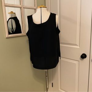 BLACK SLEEVELESS BLOUSE WITH KEY HOLES, SIZE: L